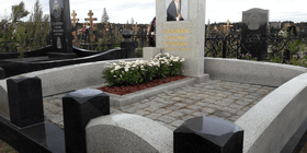 Создание мемориального комплекса из белого гранита на Перепечинском кладбище
